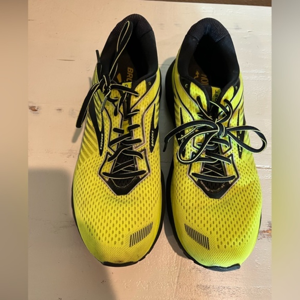 Brooks Ghost Running Shoes size 11.5 - used.